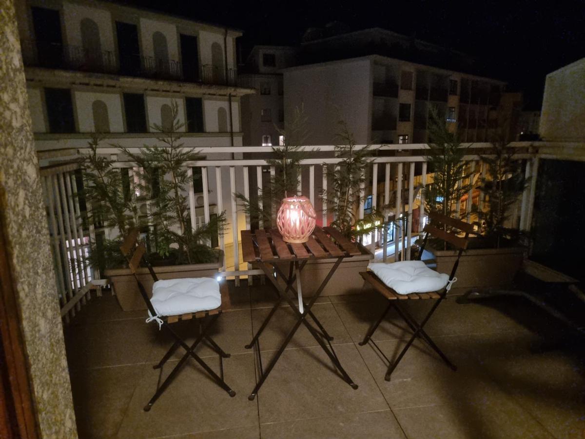 Mary House Apartment Sondrio Bagian luar foto