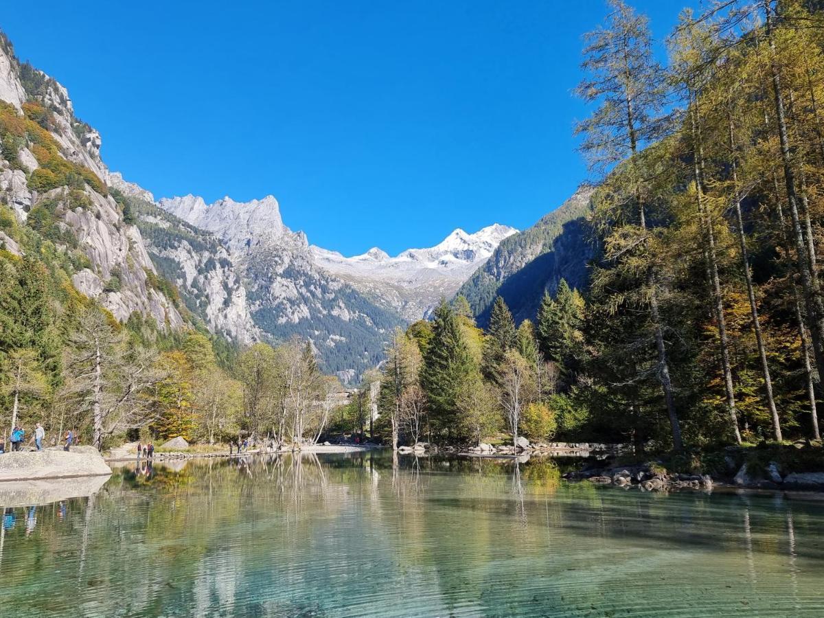 Mary House Apartment Sondrio Bagian luar foto