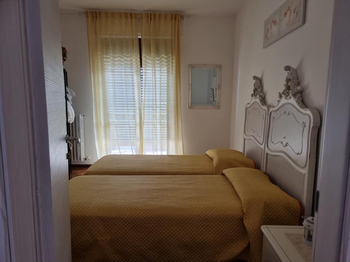 Mary House Apartment Sondrio Bagian luar foto
