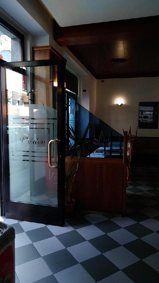 Mary House Apartment Sondrio Bagian luar foto