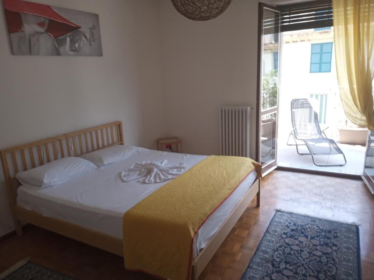 Mary House Apartment Sondrio Bagian luar foto