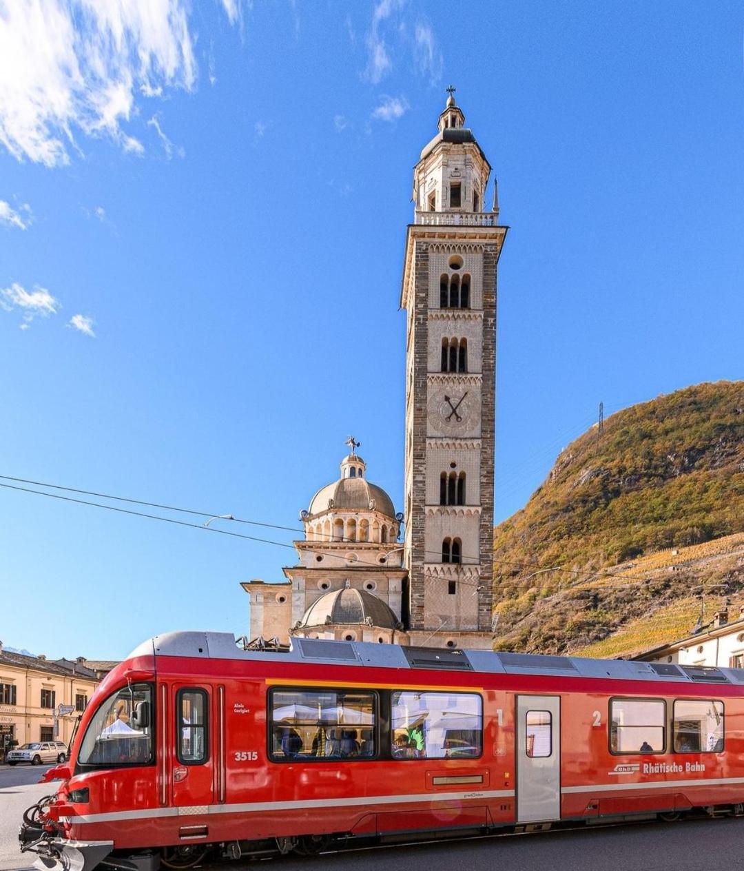 Mary House Apartment Sondrio Bagian luar foto